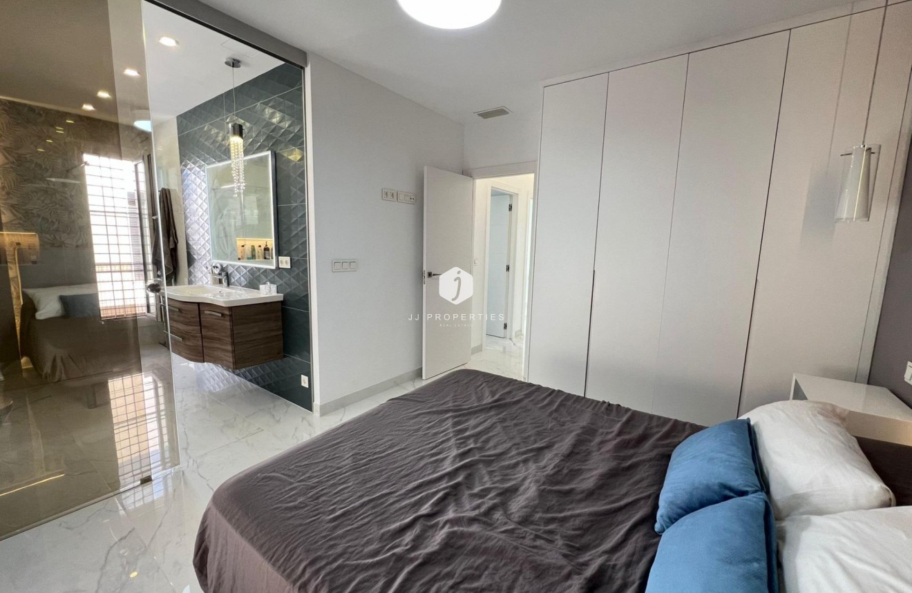 D'occasion - Villa -
Torrevieja - La Mata