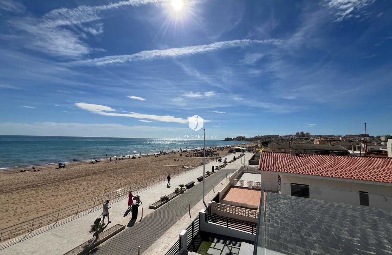 D'occasion - Villa -
Torrevieja - La Mata