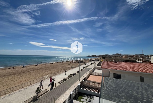 D'occasion - Villa -
Torrevieja - La Mata