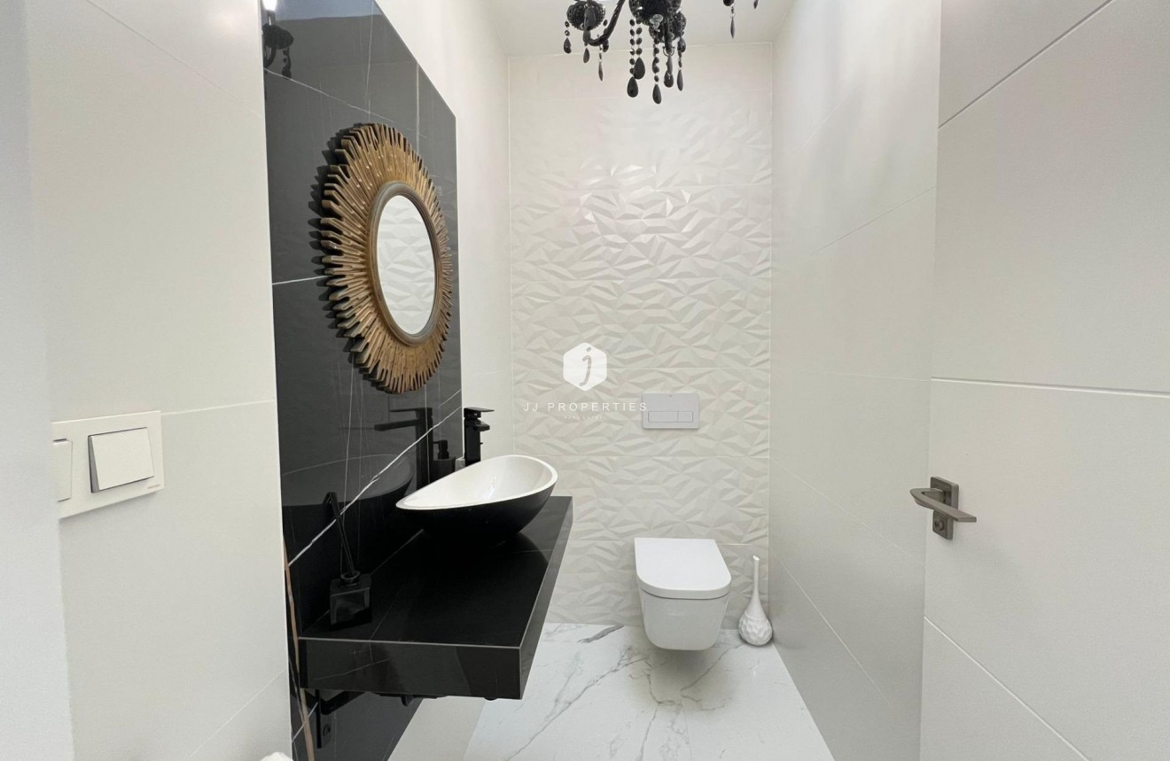 D'occasion - Villa -
Torrevieja - La Mata