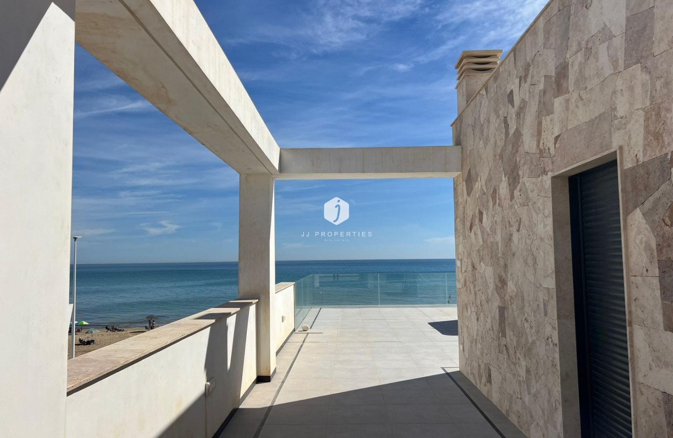 D'occasion - Villa -
Torrevieja - La Mata