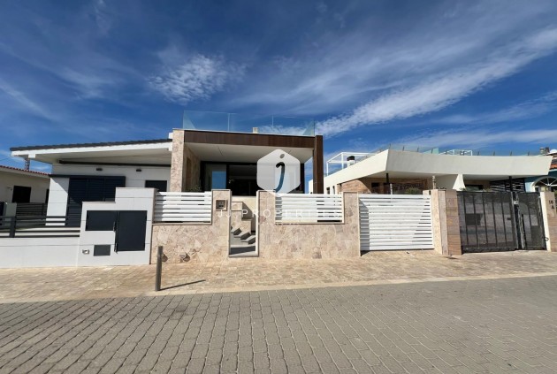 D'occasion - Villa -
Torrevieja - La Mata