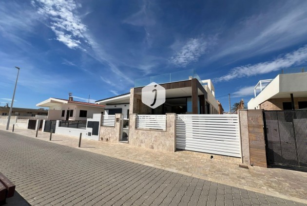 D'occasion - Villa -
Torrevieja - La Mata