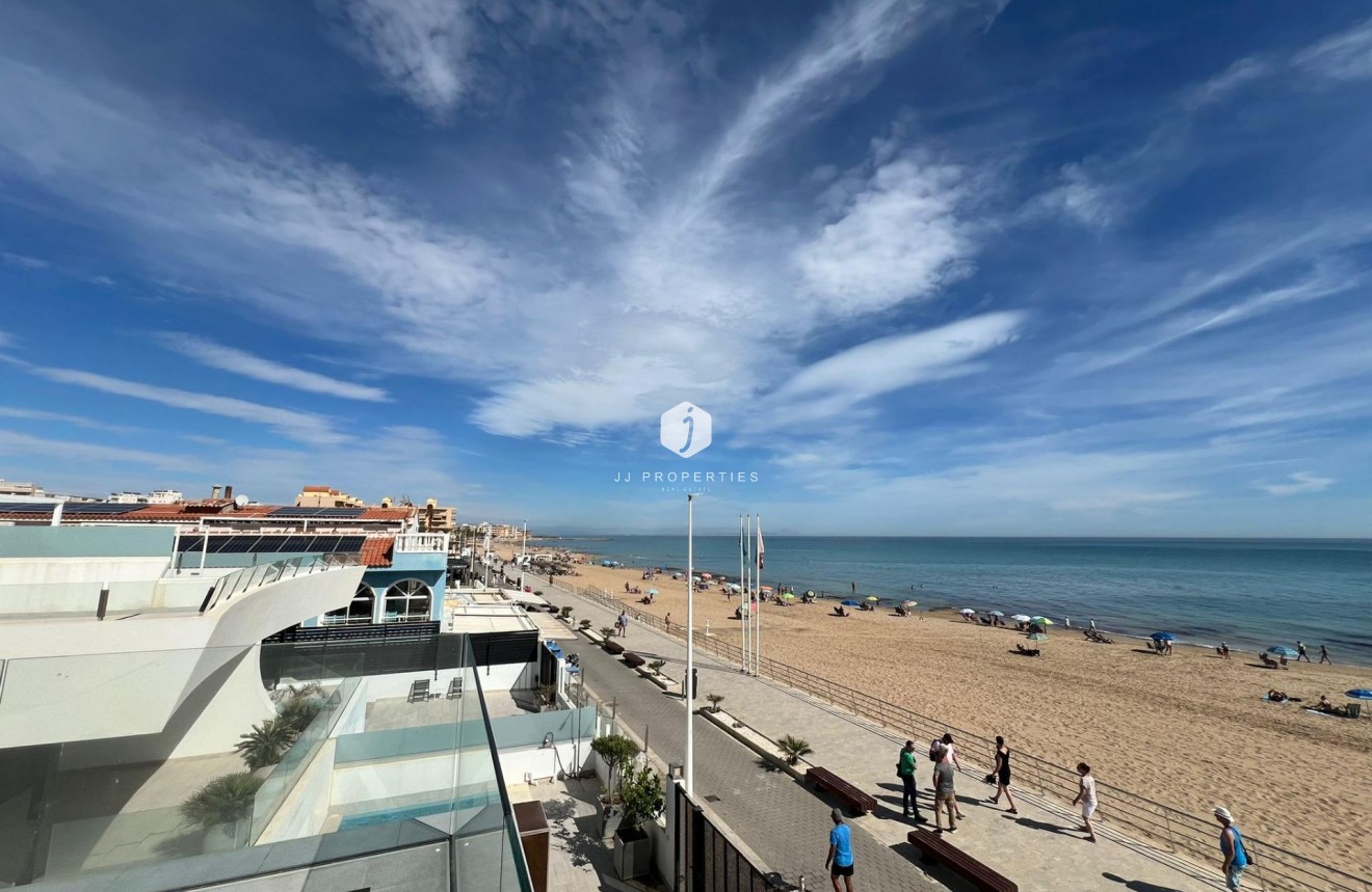 D'occasion - Villa -
Torrevieja - La Mata