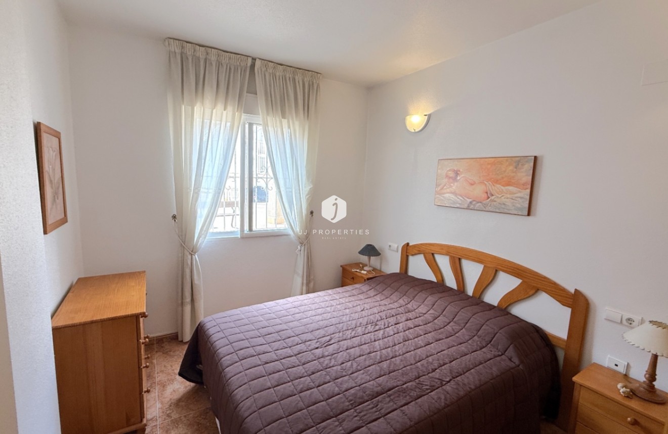 D'occasion - Appartement -
Torrevieja - Costa Blanca