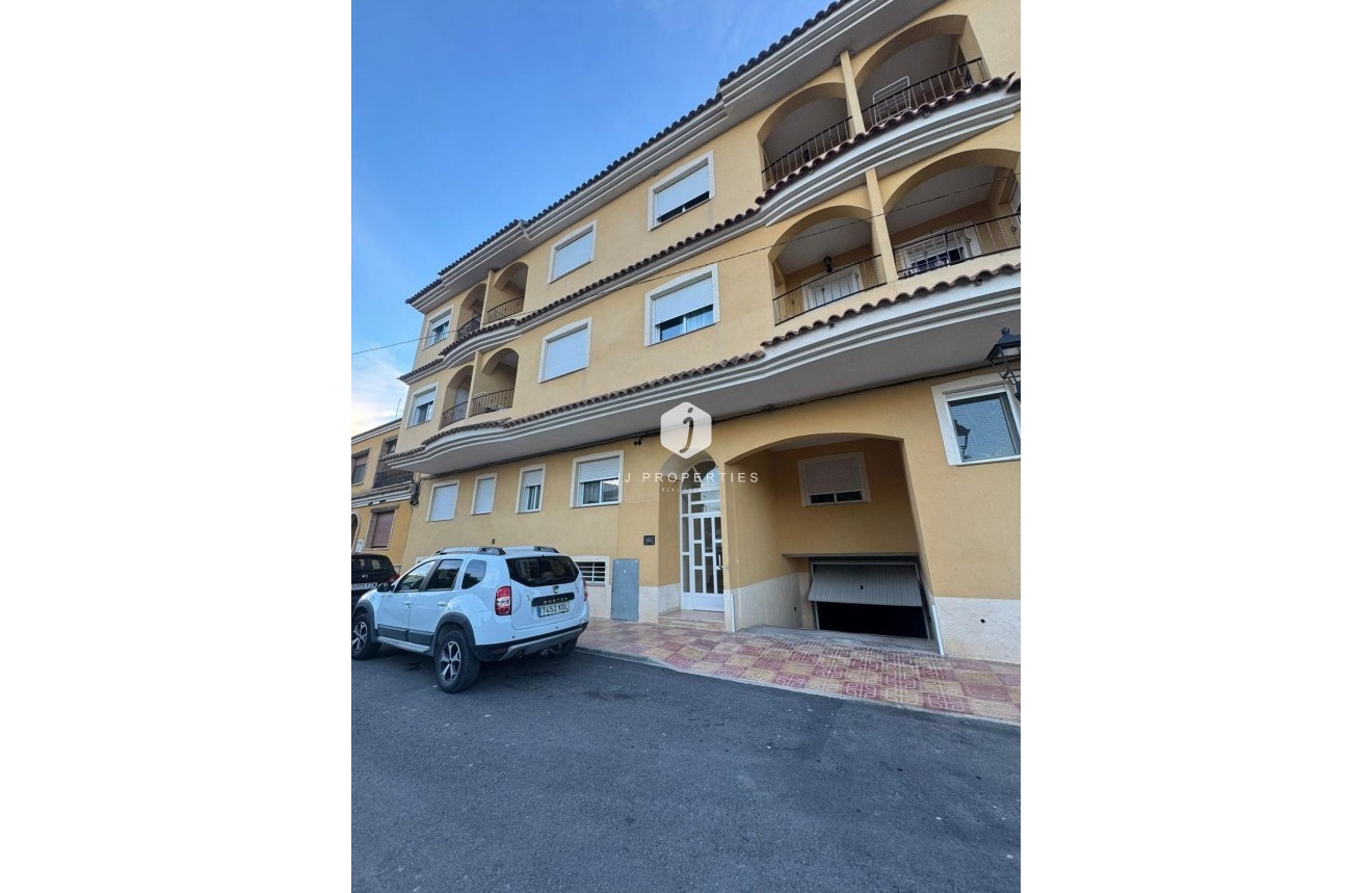 Aus zweiter Hand - Wohnung -
Jacarilla