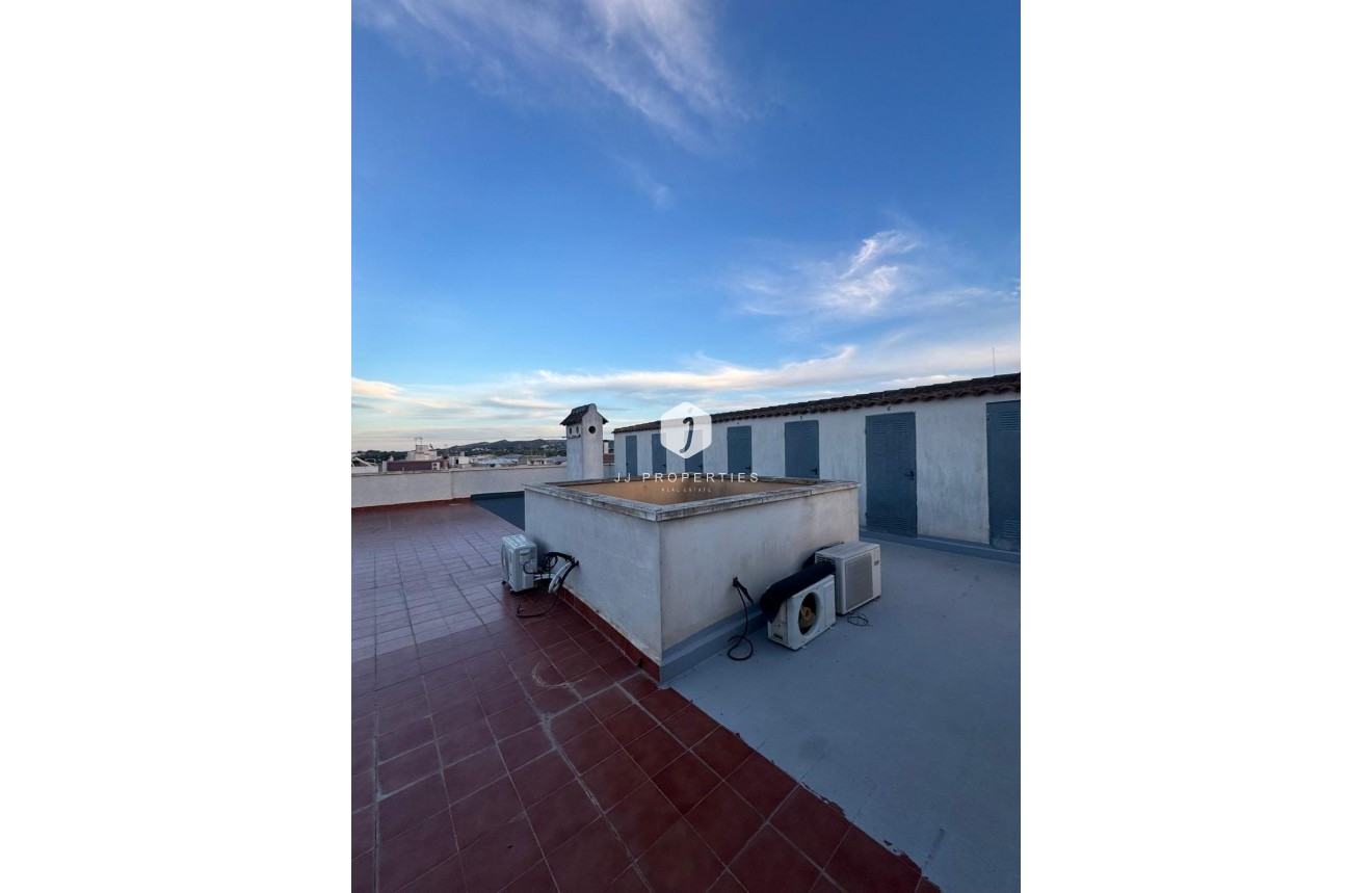 Aus zweiter Hand - Wohnung -
Jacarilla