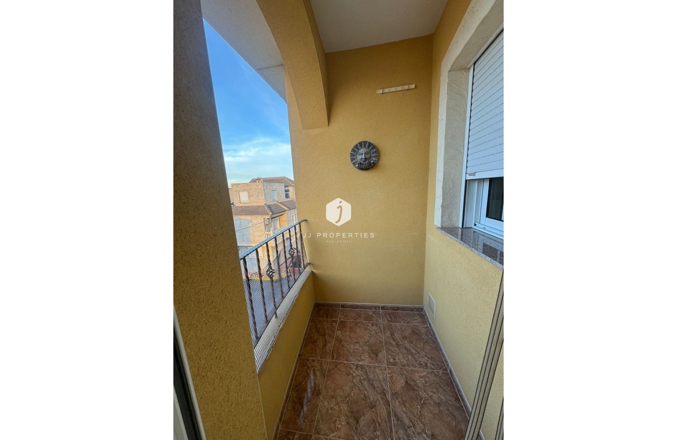 Aus zweiter Hand - Wohnung -
Jacarilla