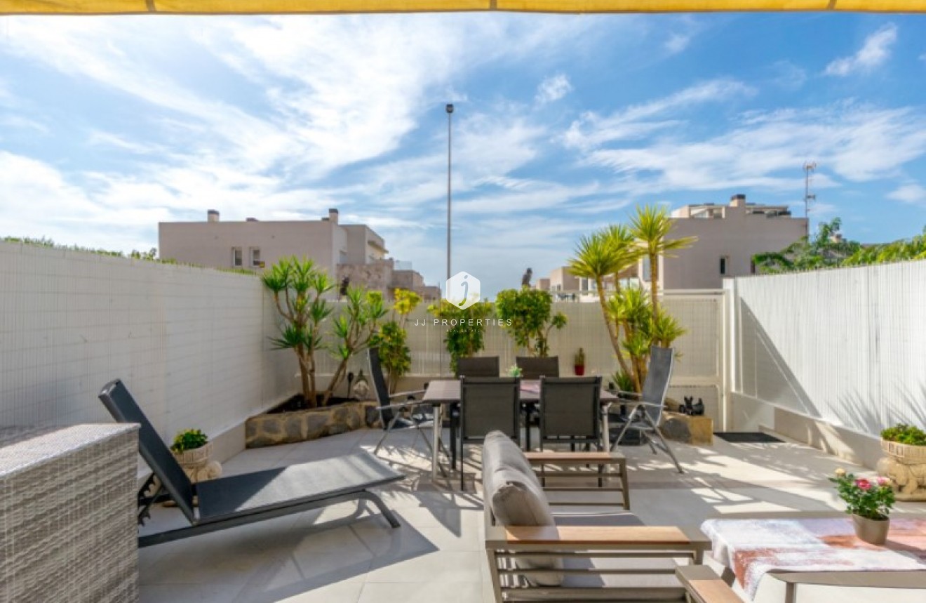 D'occasion - Appartement -
Torrevieja - Costa Blanca