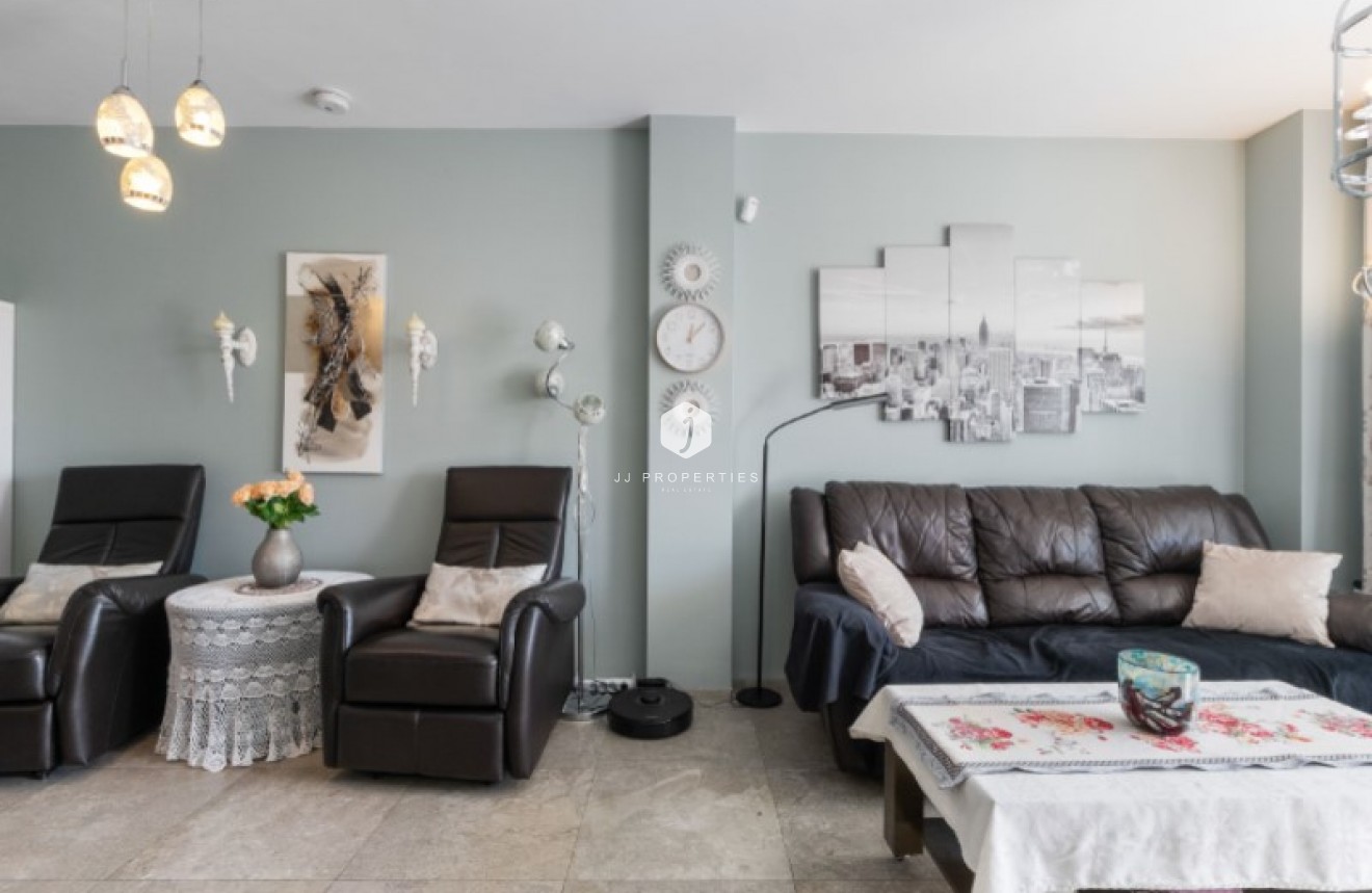 D'occasion - Appartement -
Torrevieja - Costa Blanca