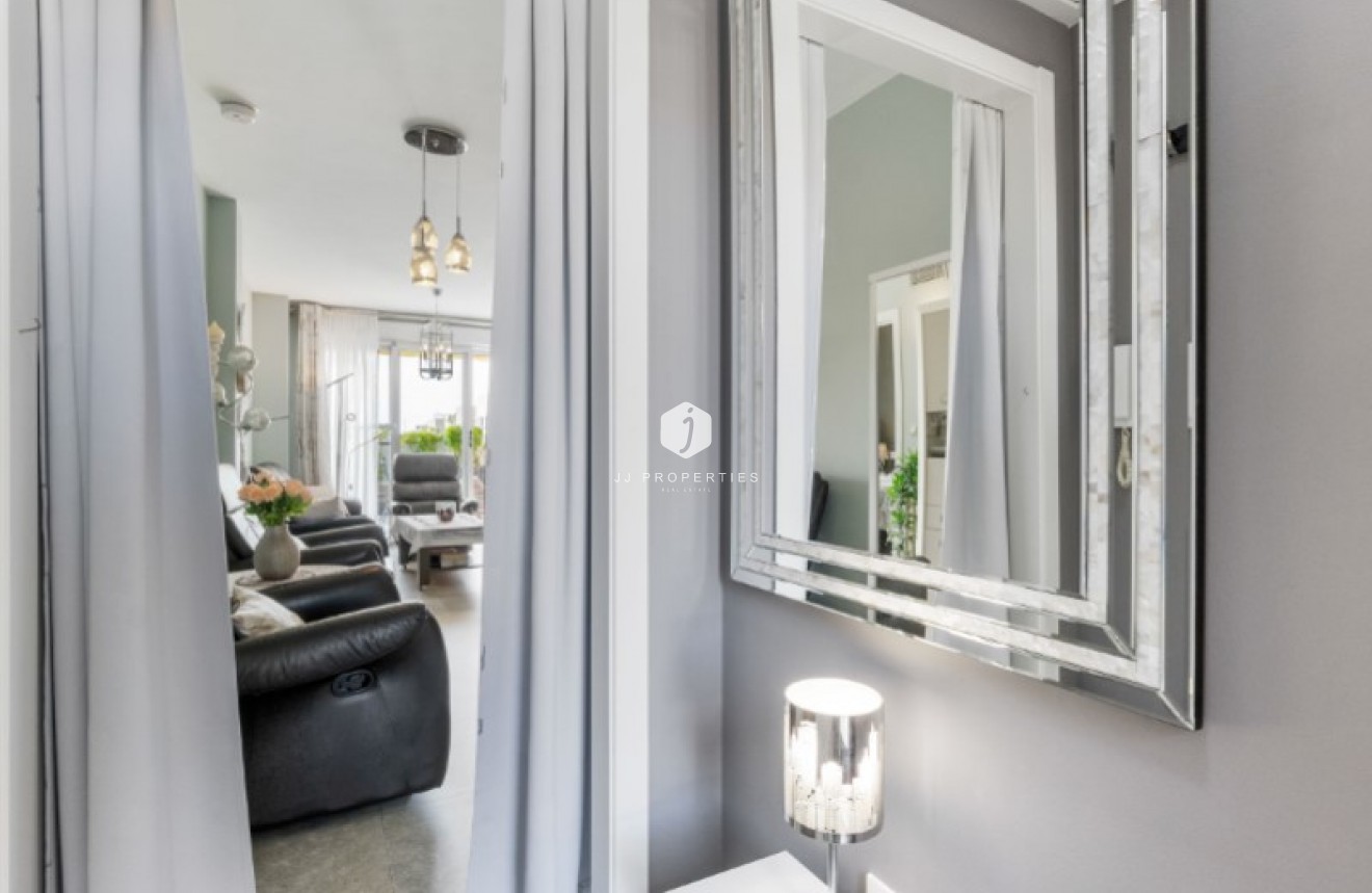 D'occasion - Appartement -
Torrevieja - Costa Blanca