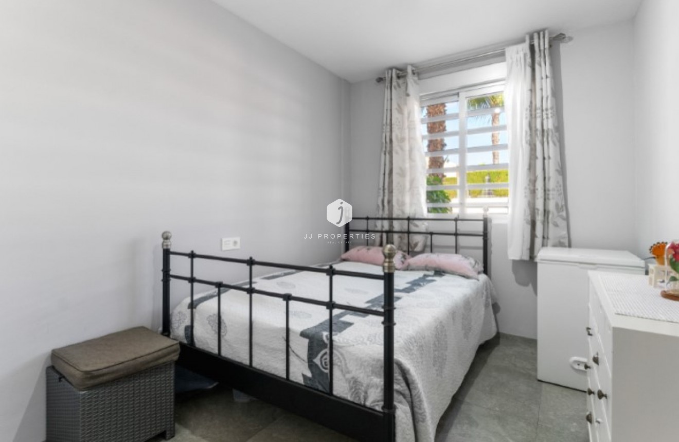 D'occasion - Appartement -
Torrevieja - Costa Blanca