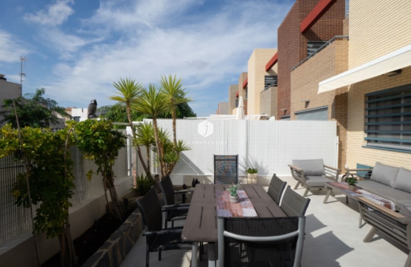 D'occasion - Appartement -
Torrevieja - Costa Blanca