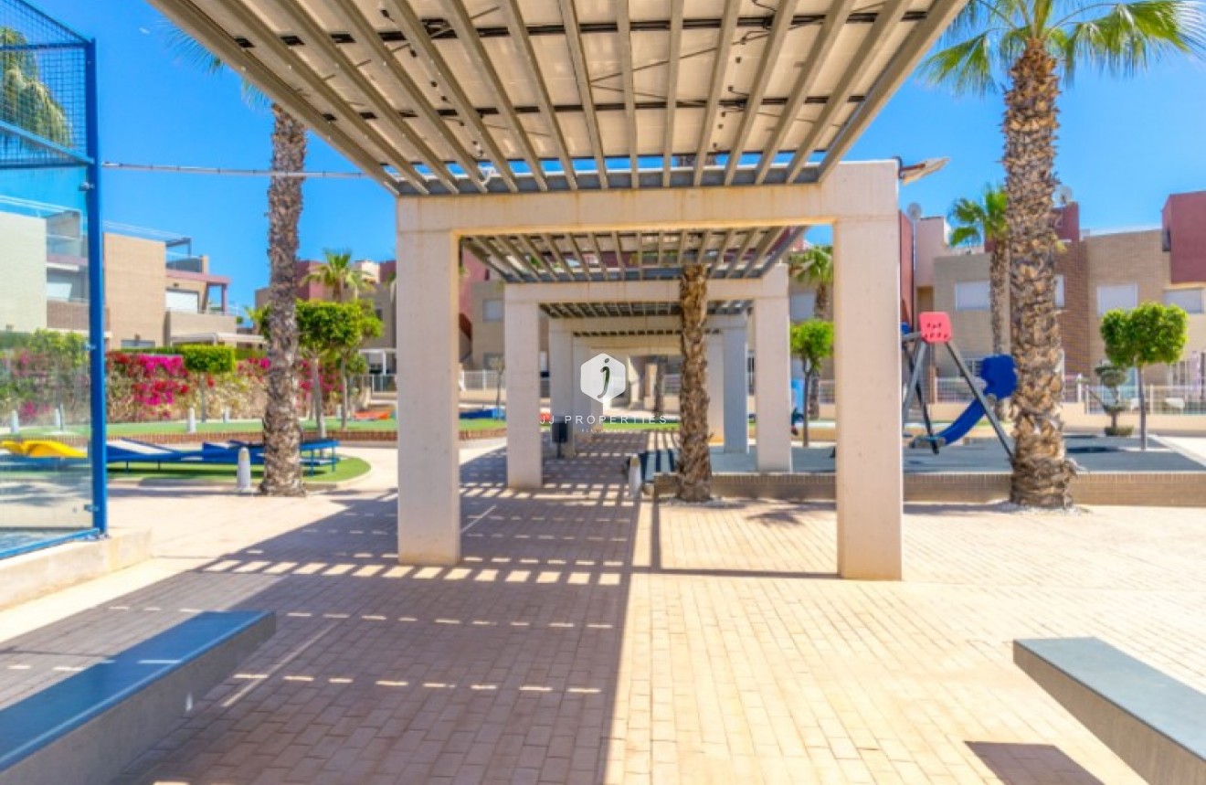 D'occasion - Appartement -
Torrevieja - Costa Blanca