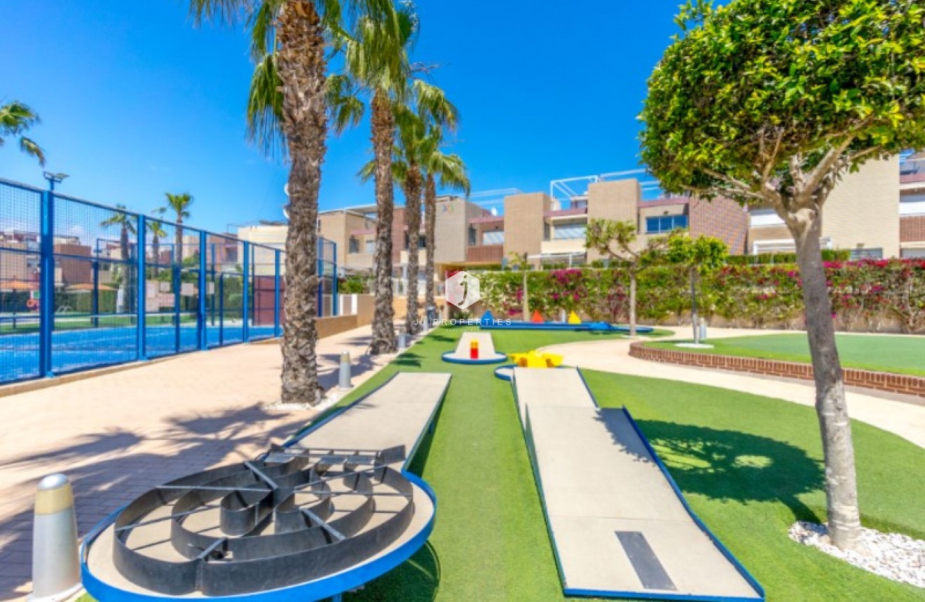 D'occasion - Appartement -
Torrevieja - Costa Blanca