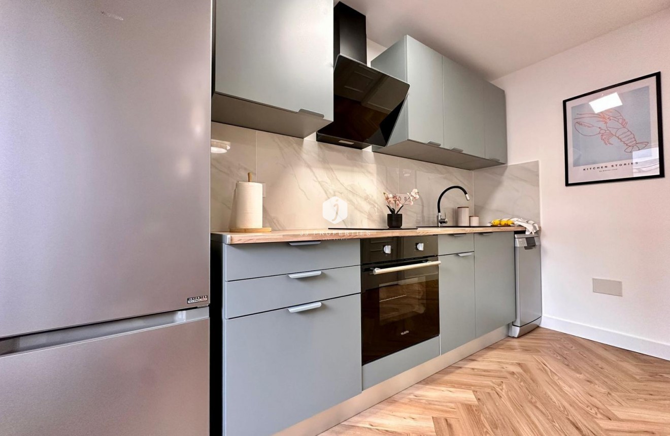 D'occasion - Appartement -
Torrevieja - Playa del Cura