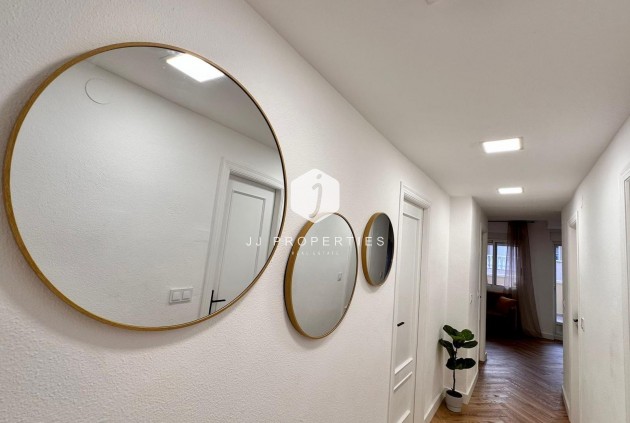 D'occasion - Appartement -
Torrevieja - Playa del Cura