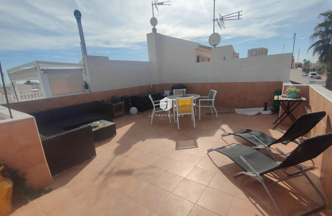 D'occasion - Bungalow -
Torrevieja - Rosaleda-los Frutales