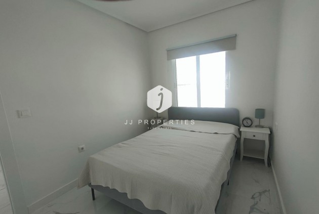 D'occasion - Bungalow -
Torrevieja - Rosaleda-los Frutales