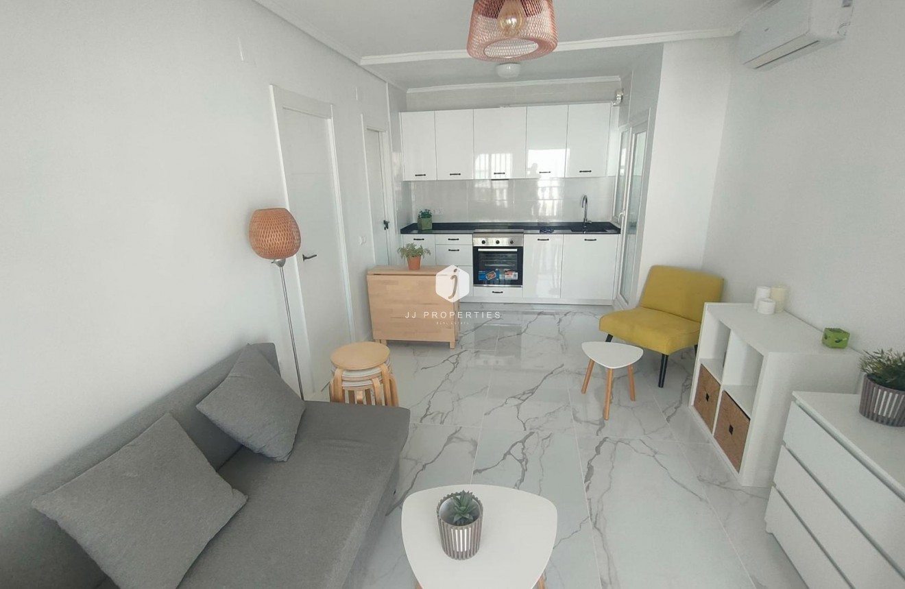 D'occasion - Bungalow -
Torrevieja - Rosaleda-los Frutales