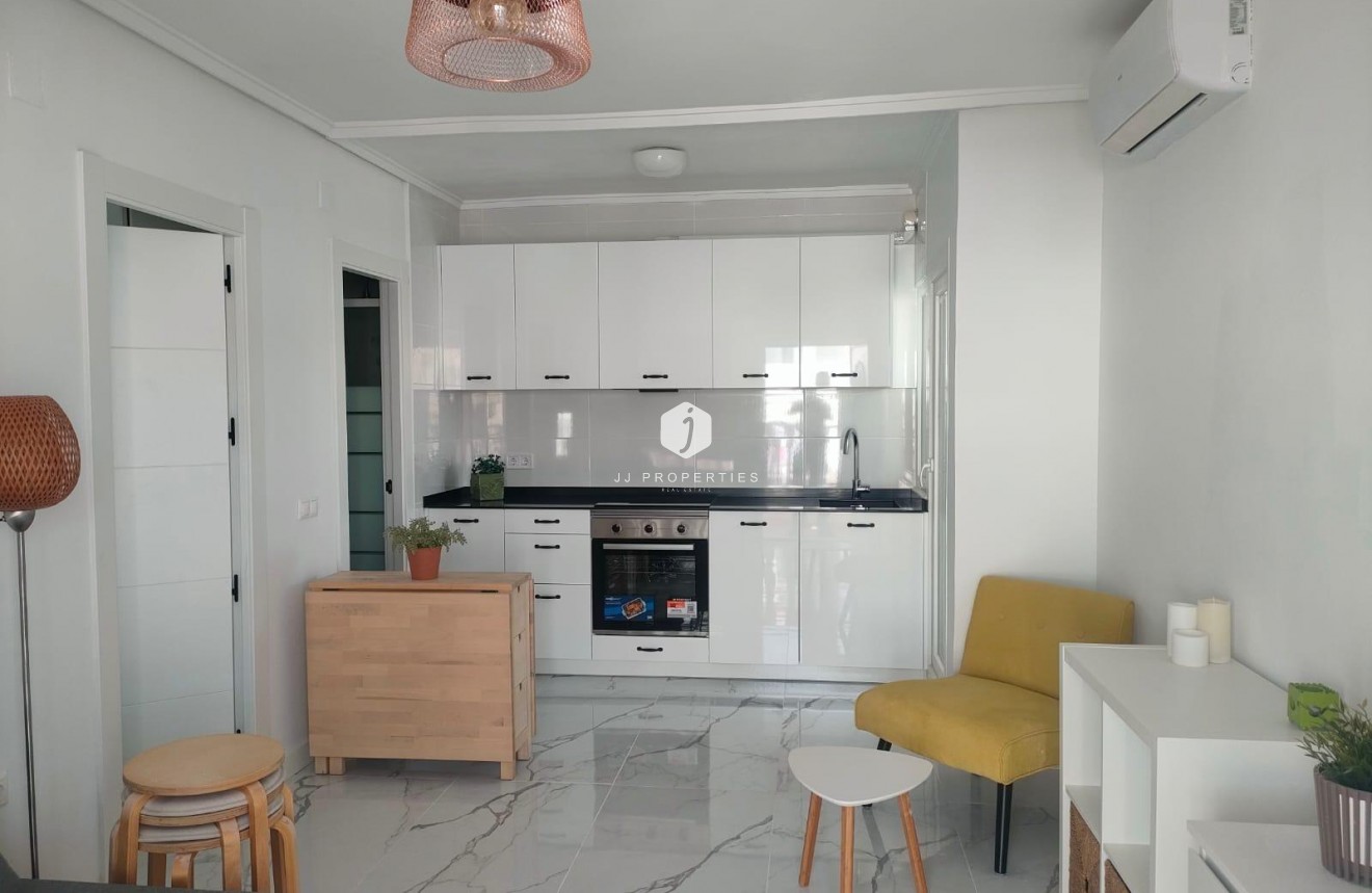 D'occasion - Bungalow -
Torrevieja - Rosaleda-los Frutales