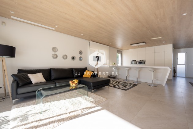 D'occasion - Villa -
Orihuela Costa - Costa Blanca