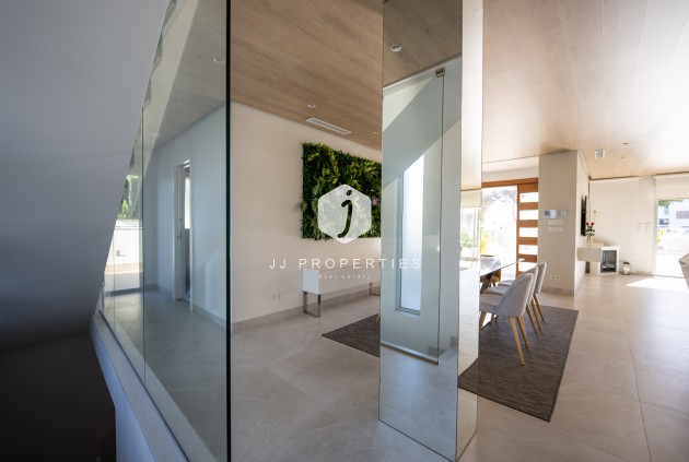 D'occasion - Villa -
Orihuela Costa - Costa Blanca