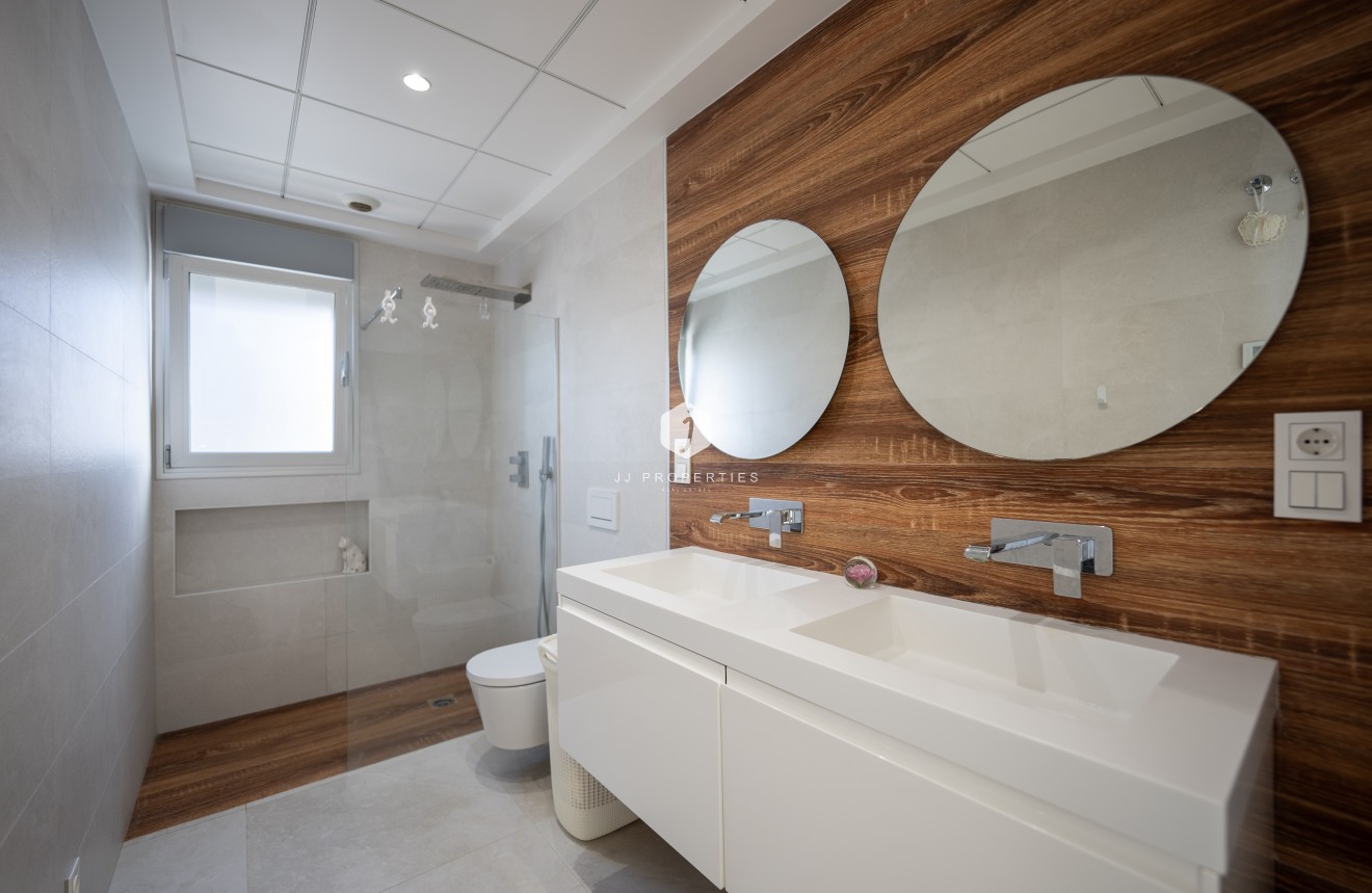 D'occasion - Villa -
Orihuela Costa - Costa Blanca