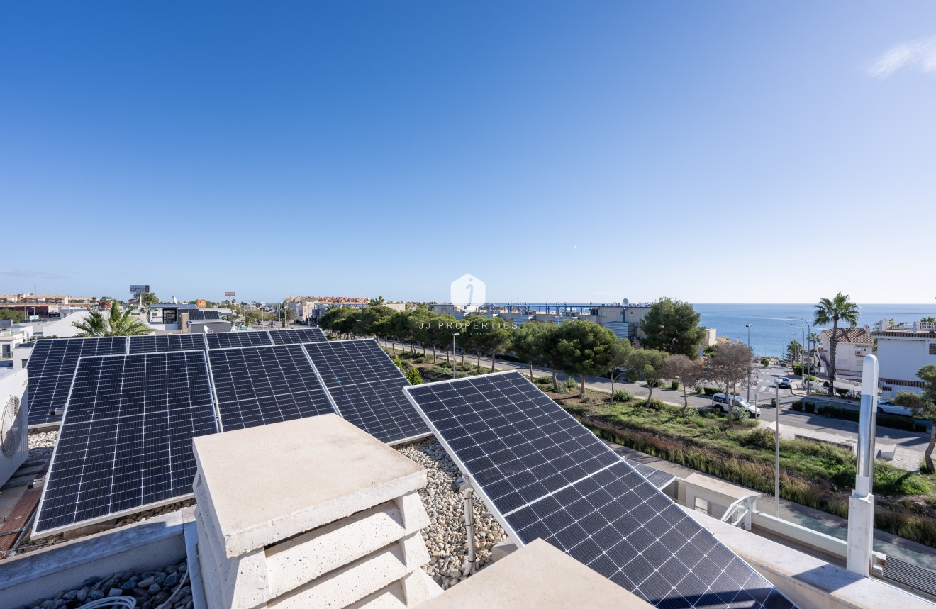 D'occasion - Villa -
Orihuela Costa - Costa Blanca