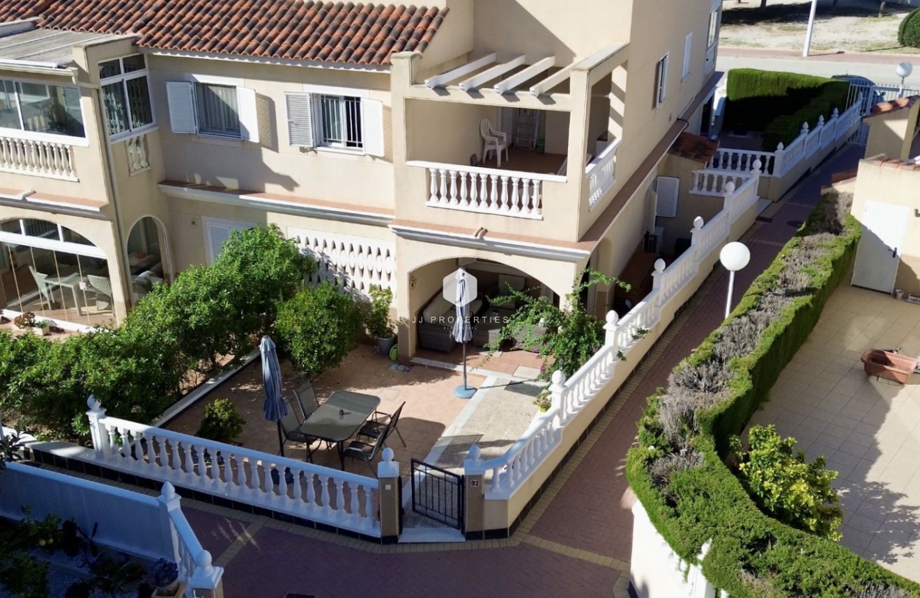 D'occasion - Duplex -
Orihuela Costa - Costa Blanca