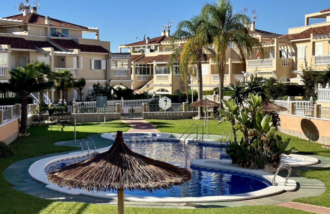 D'occasion - Duplex -
Orihuela Costa - Costa Blanca