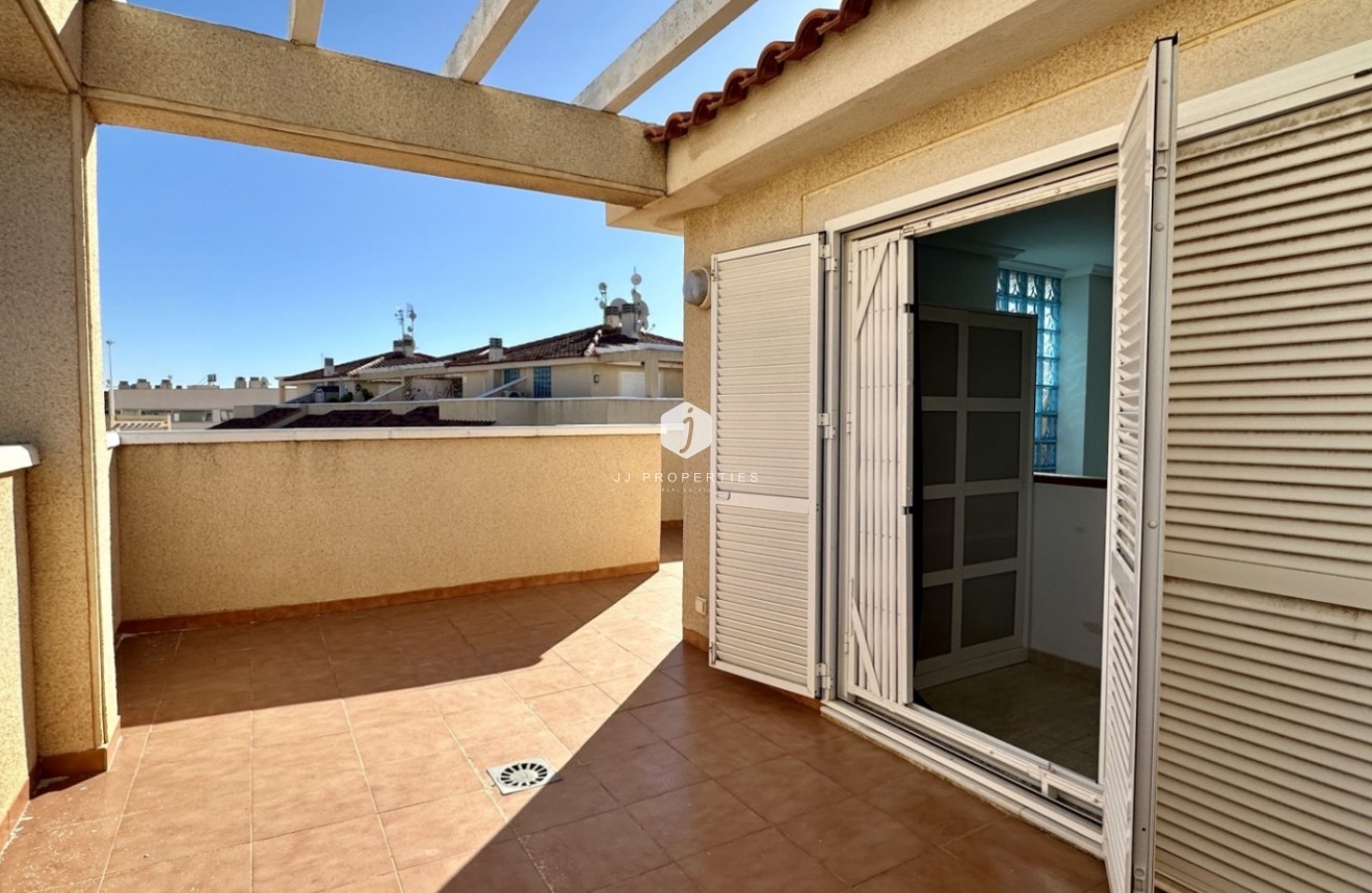 D'occasion - Duplex -
Orihuela Costa - Costa Blanca