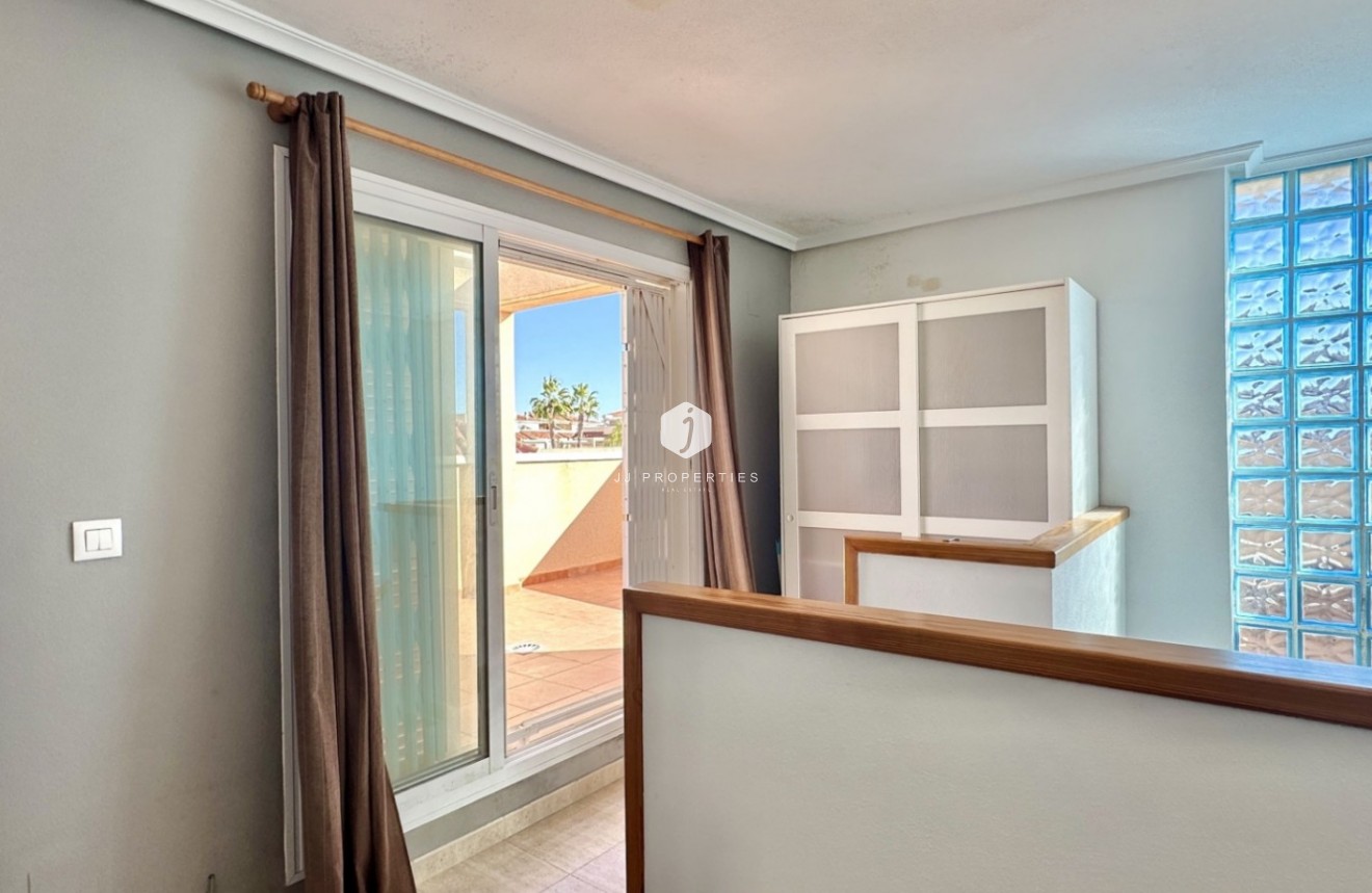 D'occasion - Duplex -
Orihuela Costa - Costa Blanca