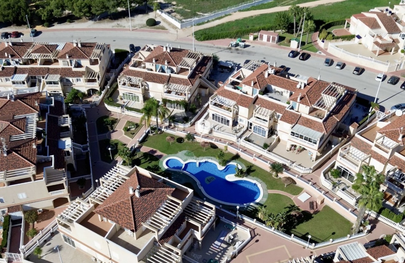 D'occasion - Duplex -
Orihuela Costa - Costa Blanca