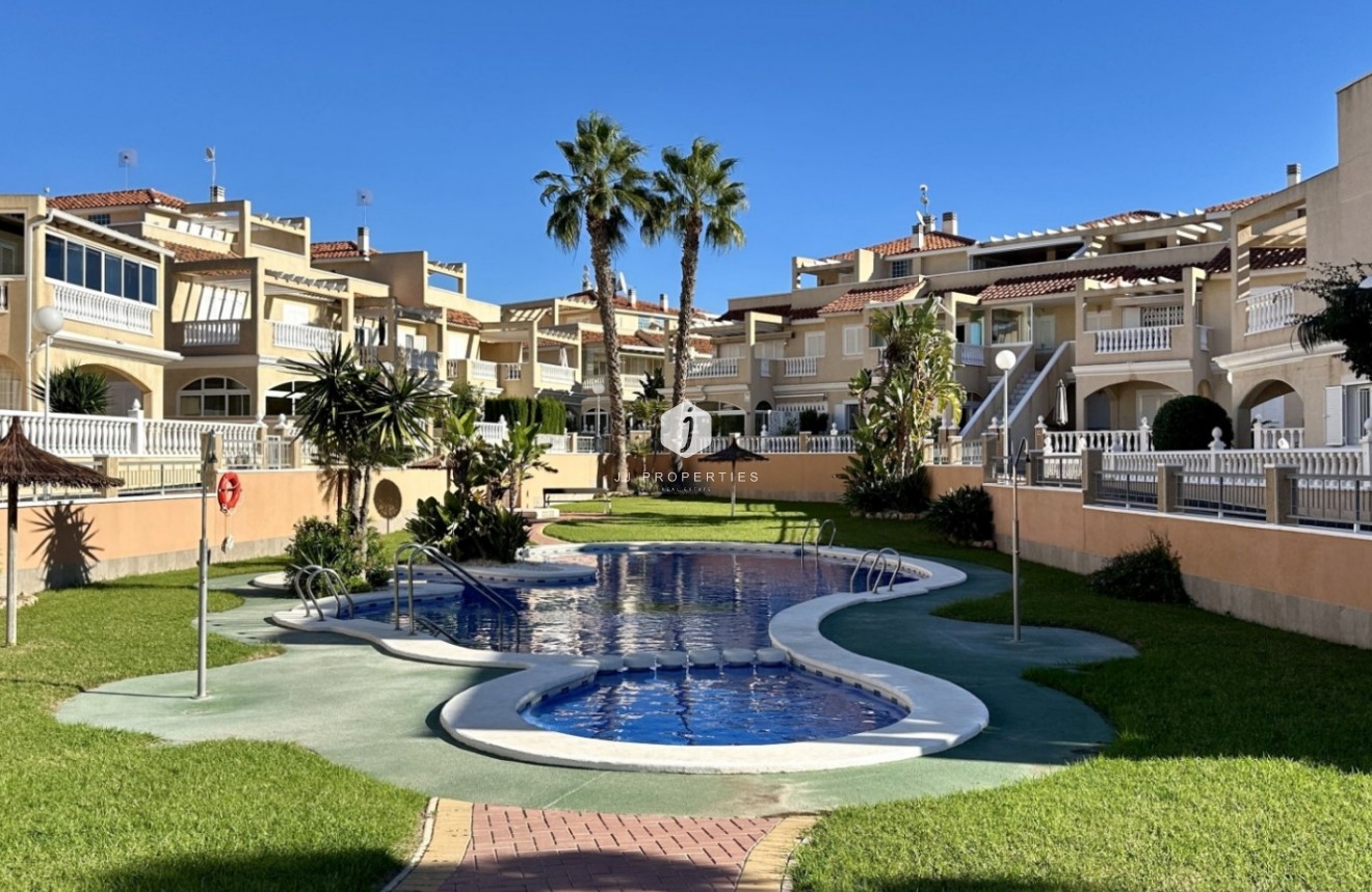 D'occasion - Duplex -
Orihuela Costa - Costa Blanca