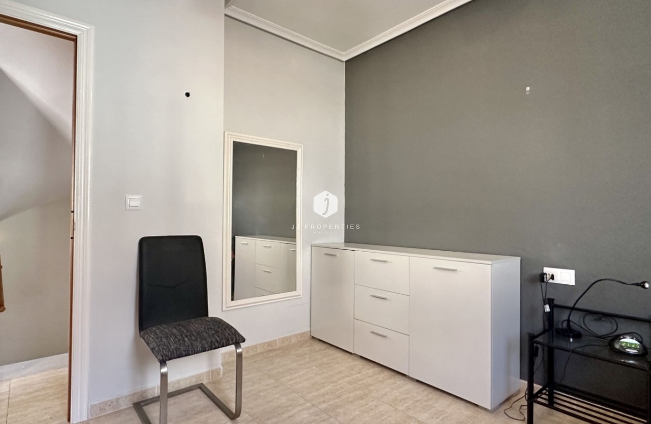 D'occasion - Duplex -
Orihuela Costa - Costa Blanca