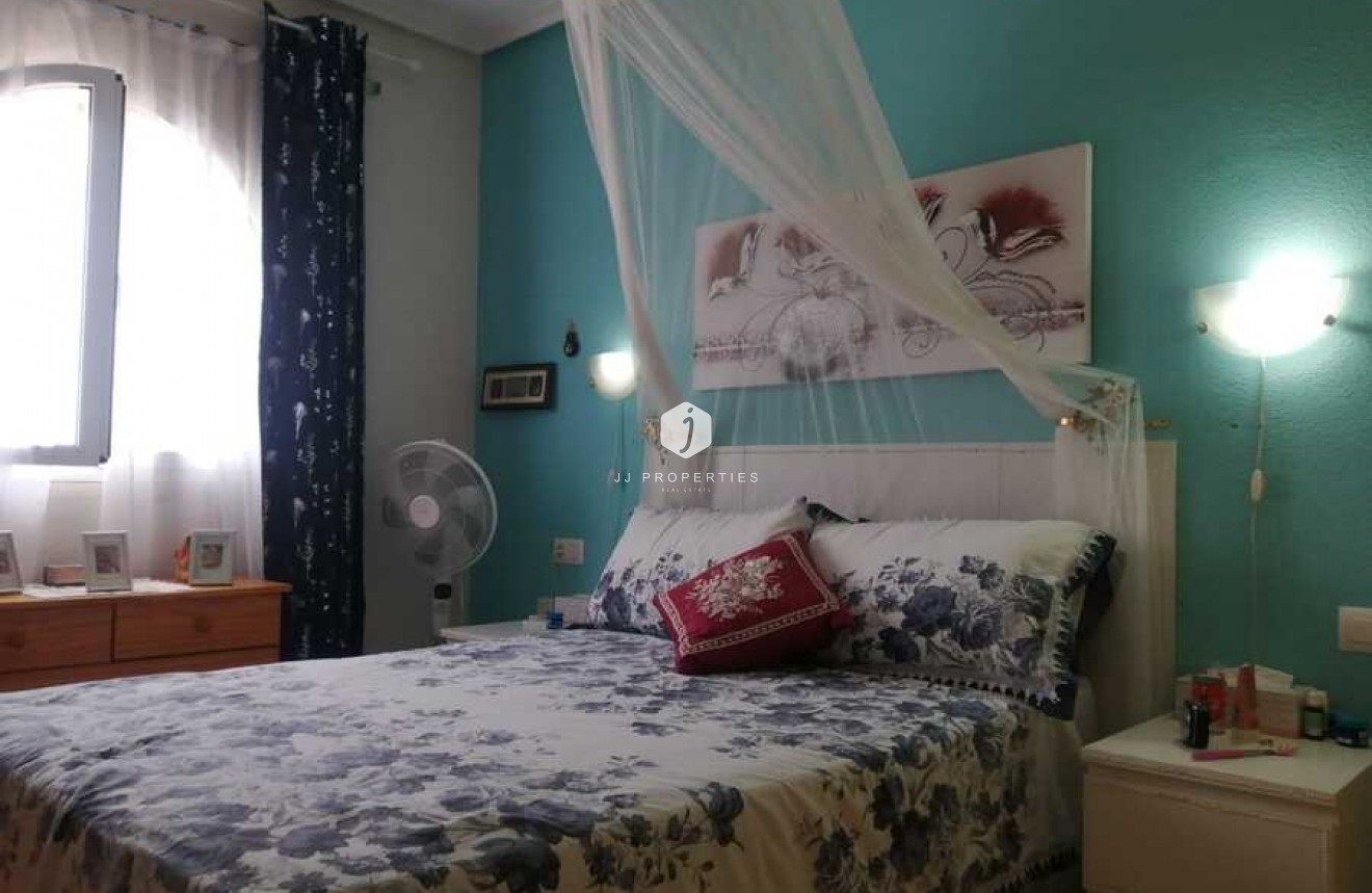 D'occasion - Duplex -
Daya Vieja - Costa Blanca