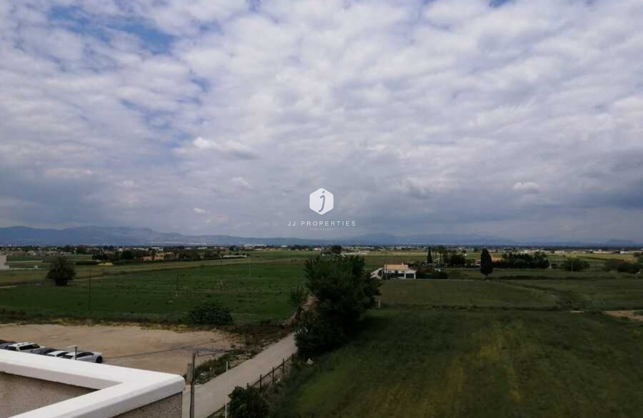 D'occasion - Duplex -
Daya Vieja - Costa Blanca