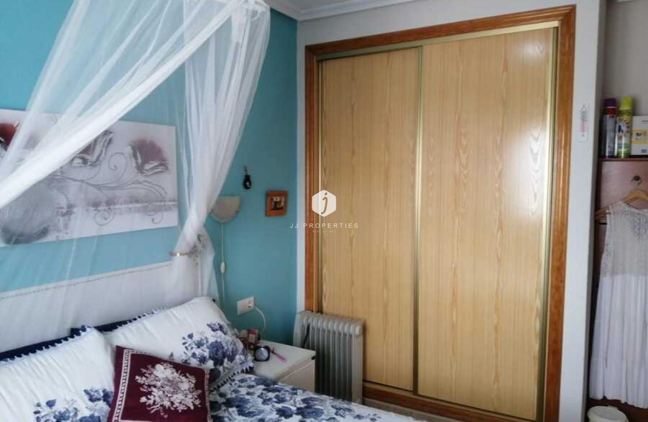 D'occasion - Duplex -
Daya Vieja - Costa Blanca