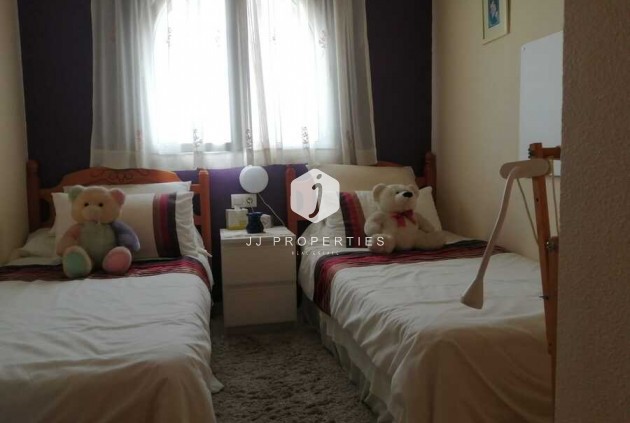 D'occasion - Duplex -
Daya Vieja - Costa Blanca