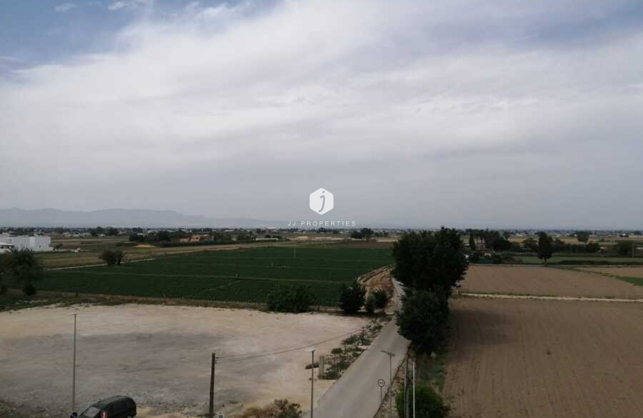 D'occasion - Duplex -
Daya Vieja - Costa Blanca