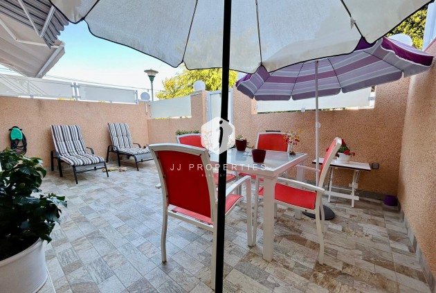 D'occasion - Chalet -
Torrevieja - Costa Blanca