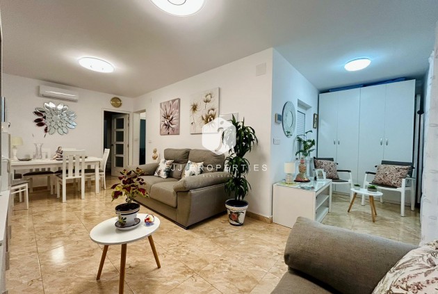 D'occasion - Chalet -
Torrevieja - Costa Blanca