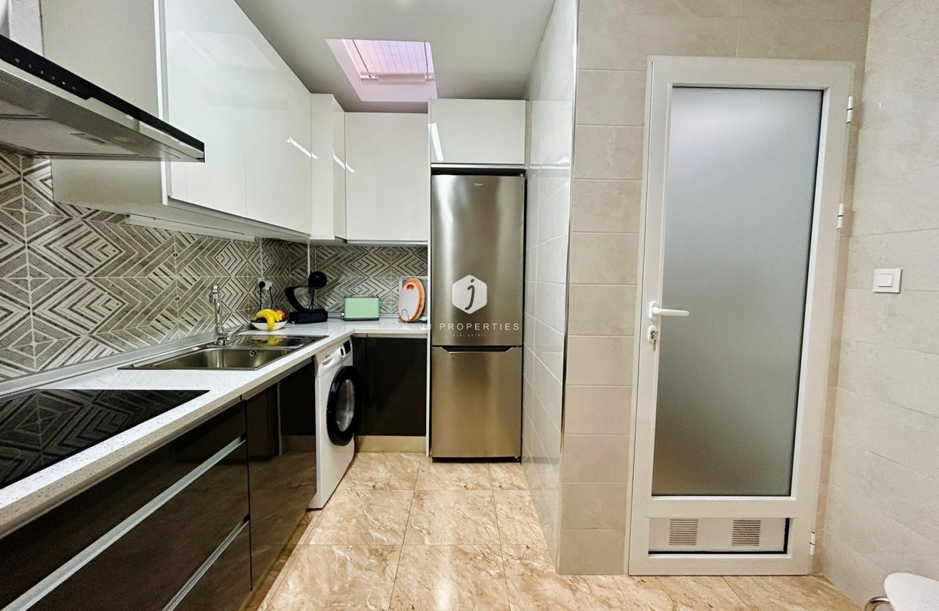 D'occasion - Chalet -
Torrevieja - Costa Blanca