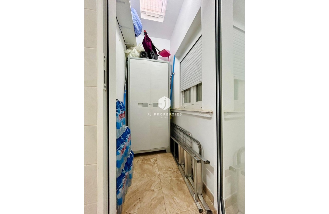 D'occasion - Chalet -
Torrevieja - Costa Blanca