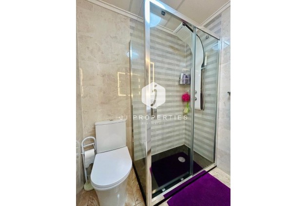 D'occasion - Chalet -
Torrevieja - Costa Blanca