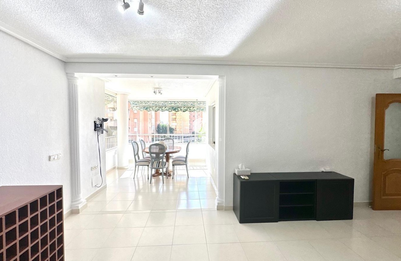 D'occasion - Appartement -
Orihuela Costa - Campoamor