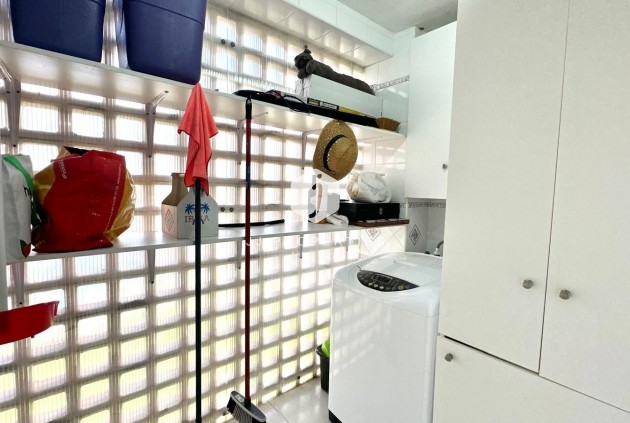 D'occasion - Appartement -
Orihuela Costa - Campoamor