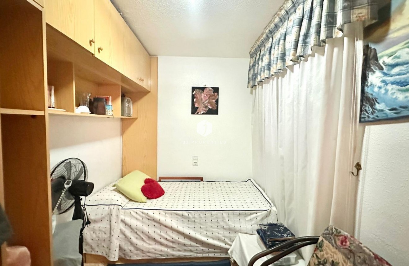 Segunda mano - Apartamento / piso -
Torrevieja - Centro