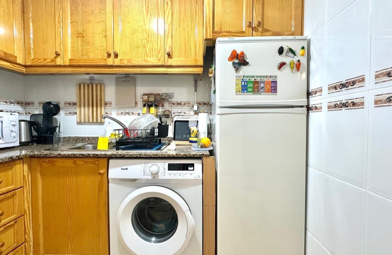 Segunda mano - Apartamento / piso -
Torrevieja - Centro